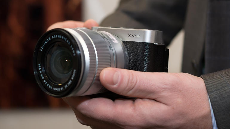 Fujifilm ra mat may anh moi chuyen dung chup tu suong hinh anh