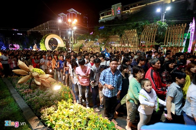 Hang loat diem vui xuan tai TP.HCM duoc phu Wi-Fi mien phi hinh anh