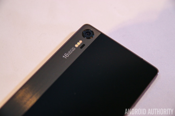 Lenovo Vibe Shot - smartphone chuyen chup anh, thiet ke dep hinh anh