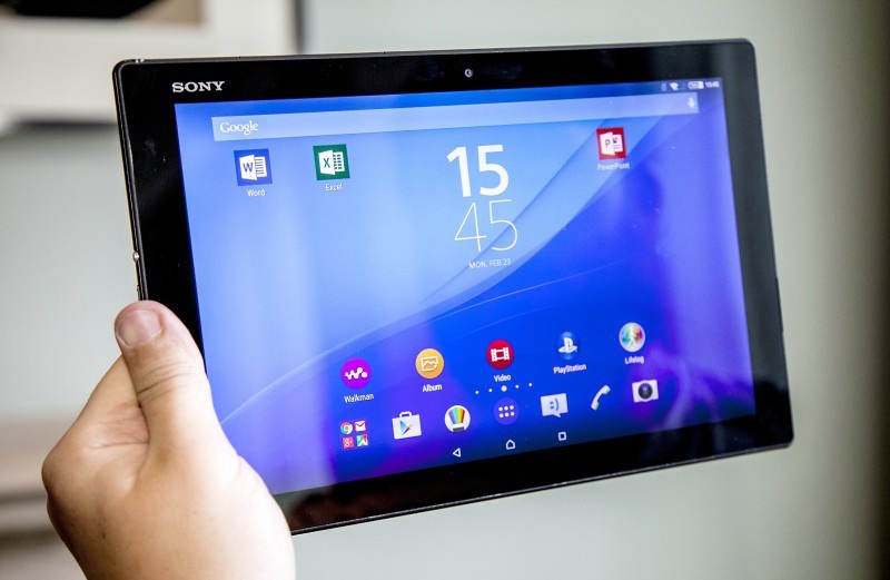 Can canh Xperia Z4 Tablet - may tinh bang mong nhat the gioi hinh anh
