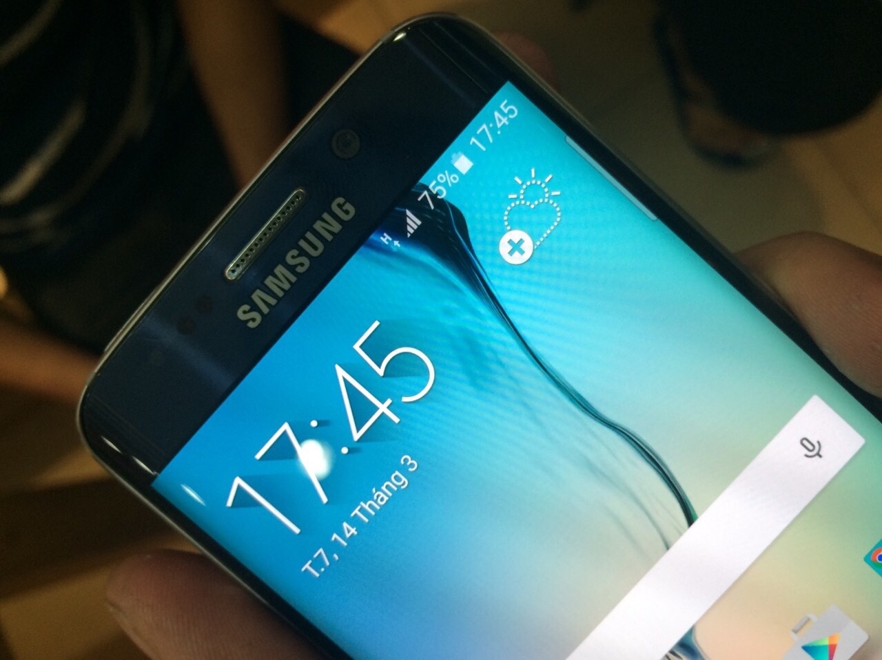 Galaxy S6 Edge xuat hien tai Ha Noi, co gia 19 trieu dong hinh anh