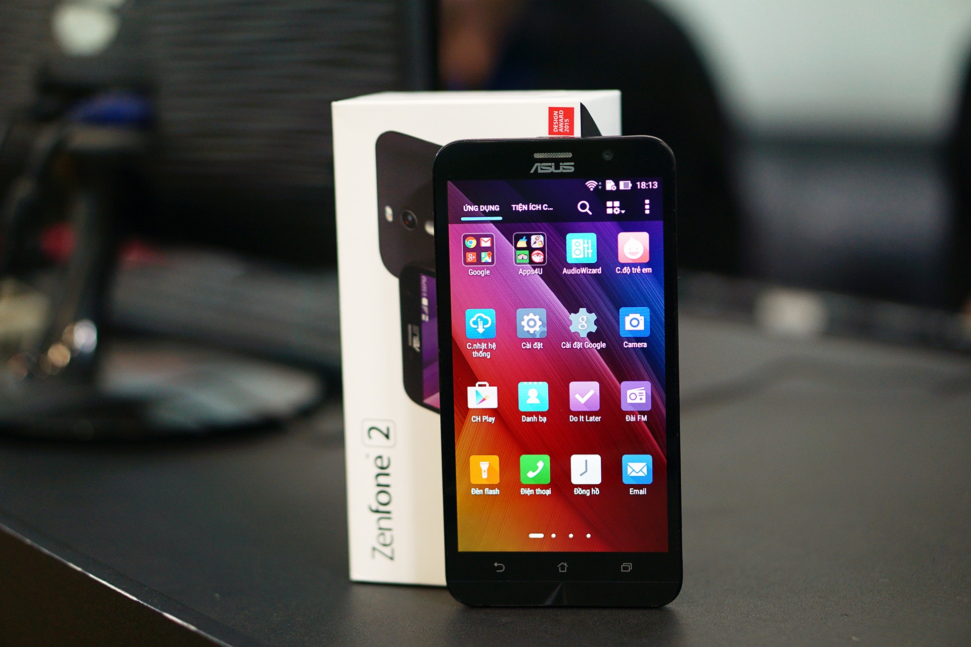 Mo hop Asus Zenfone 2 man hinh 5,5 inch dau tien ve VN hinh anh