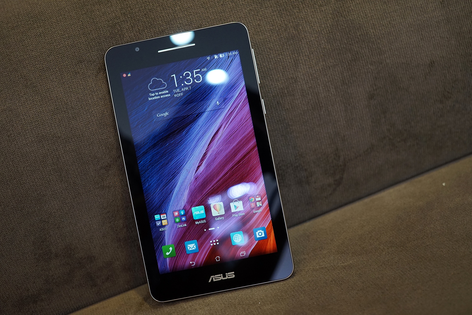 Mo hop Asus FonePad 7: Thiet ke cao cap, gia 4,5 trieu dong hinh anh