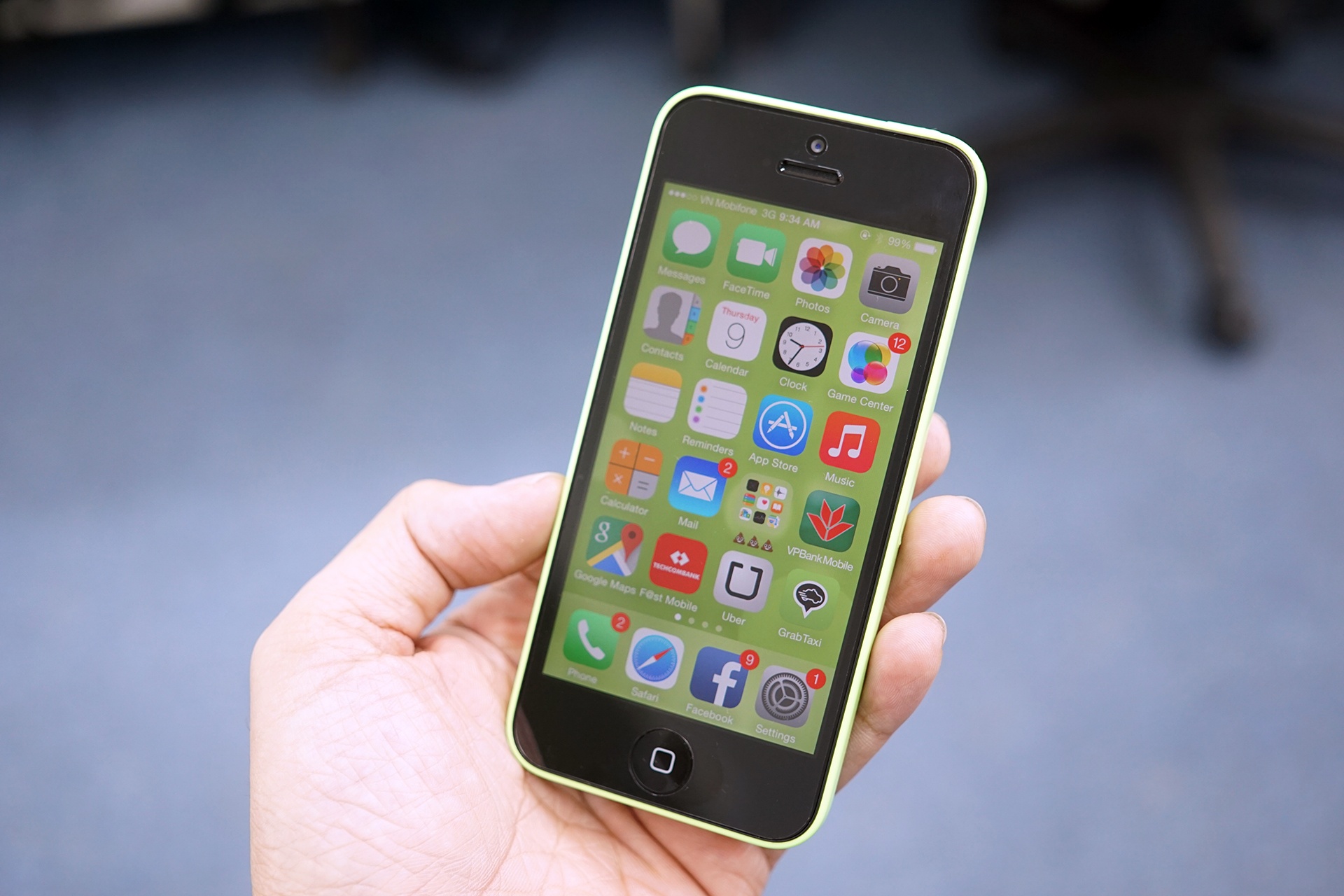 Smartphone gia re khon don vi iPhone 5C 3,5 trieu dong hinh anh