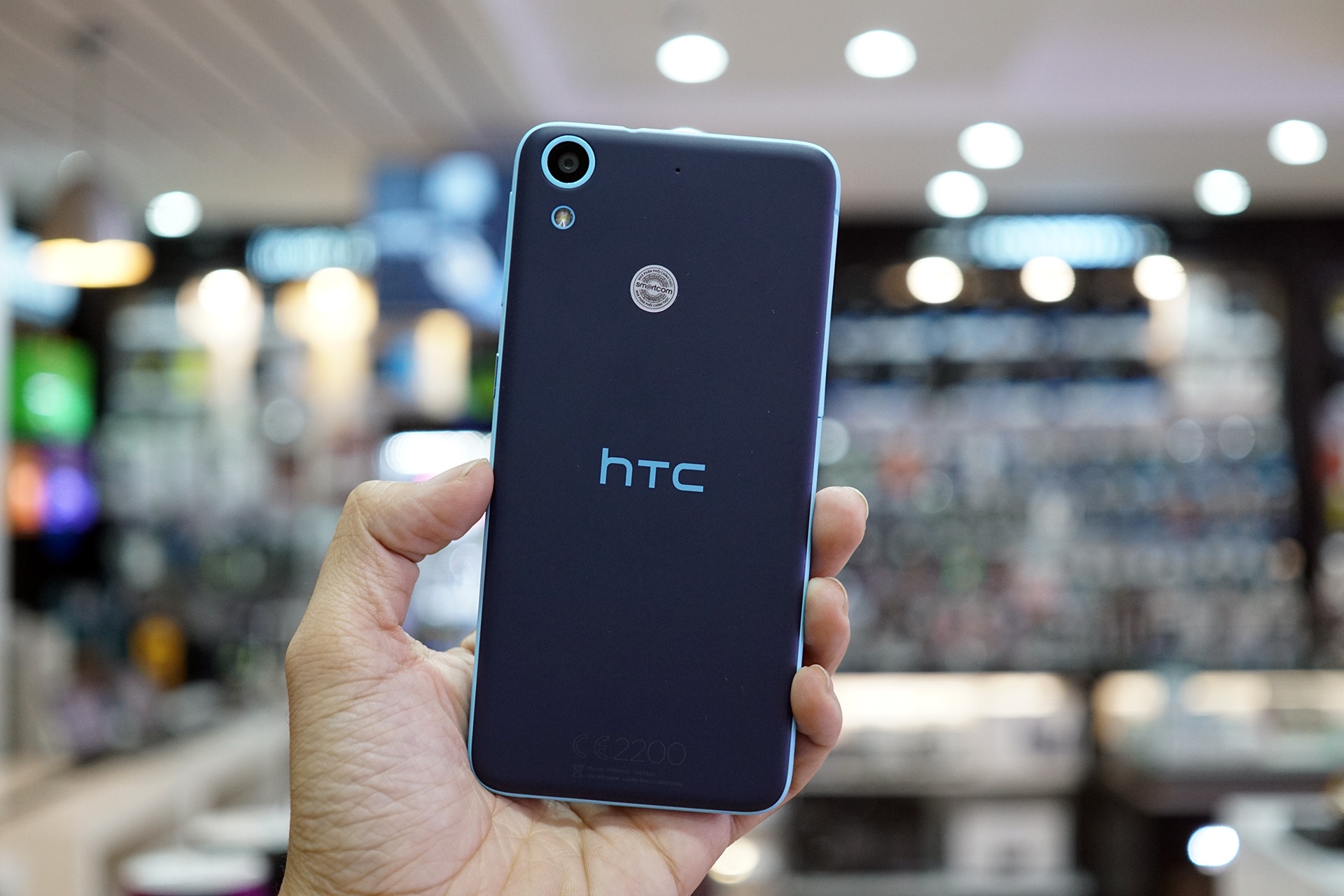 Mo hop HTC Desire 626G Plus gia 5,4 trieu, camera 13 MP hinh anh