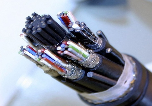 5 lan dut cap quang bien AAG gan nhat hinh anh