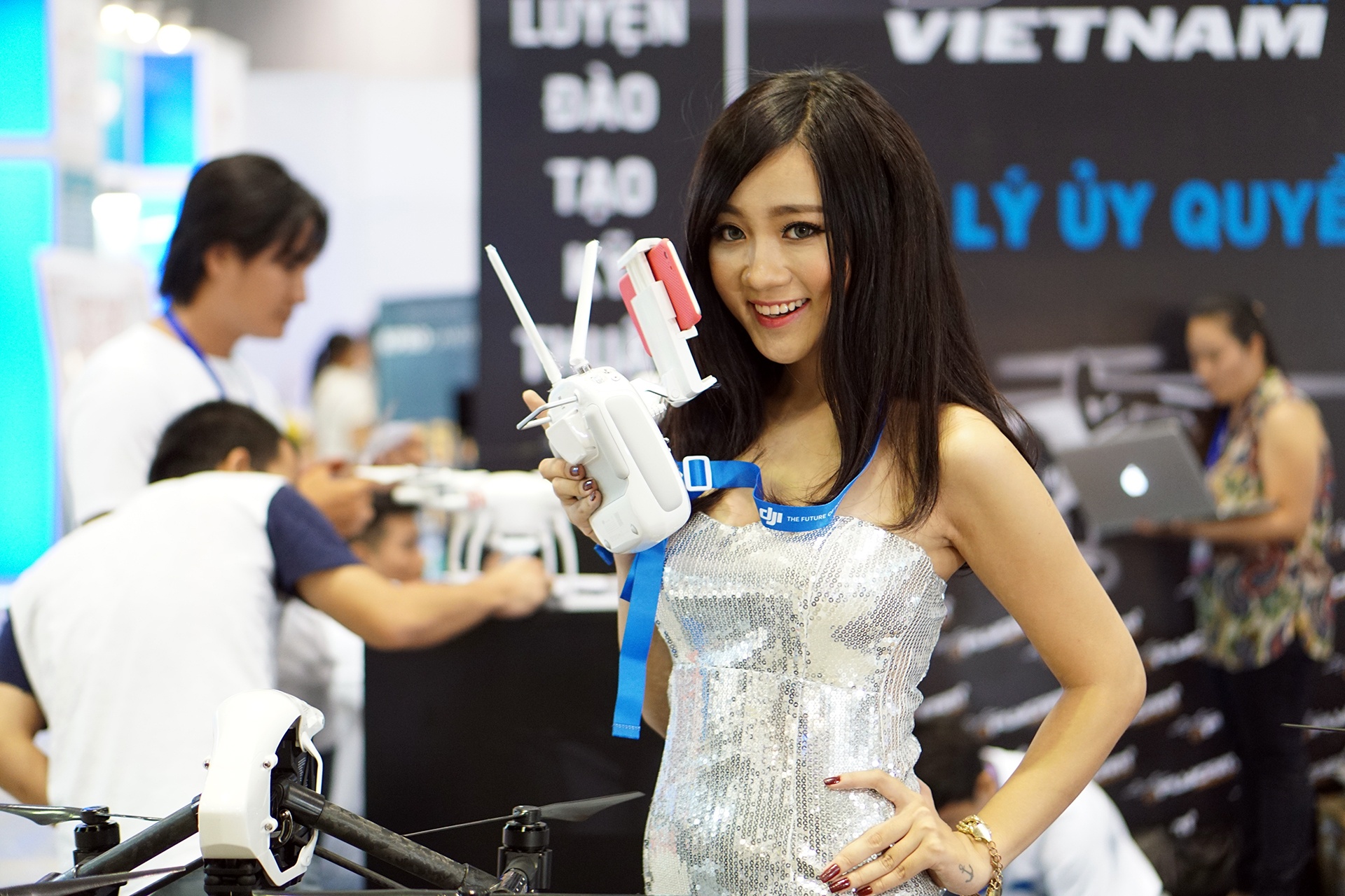 Trien lam thiet bi chup anh va nghe nhin khai man o Sai Gon hinh anh