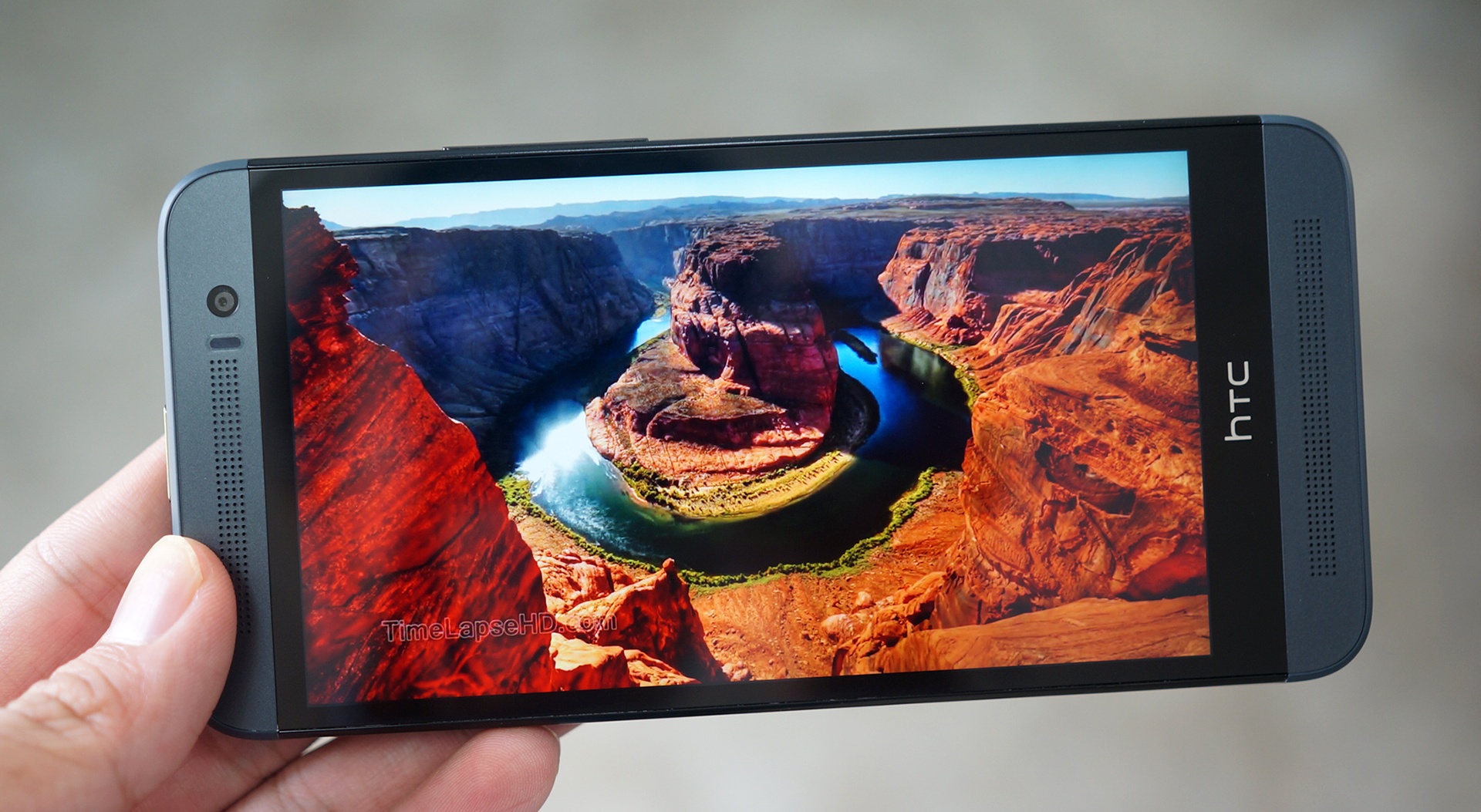 HTC One E8 tro lai VN voi ban 2 SIM, gia re hon mot nua hinh anh