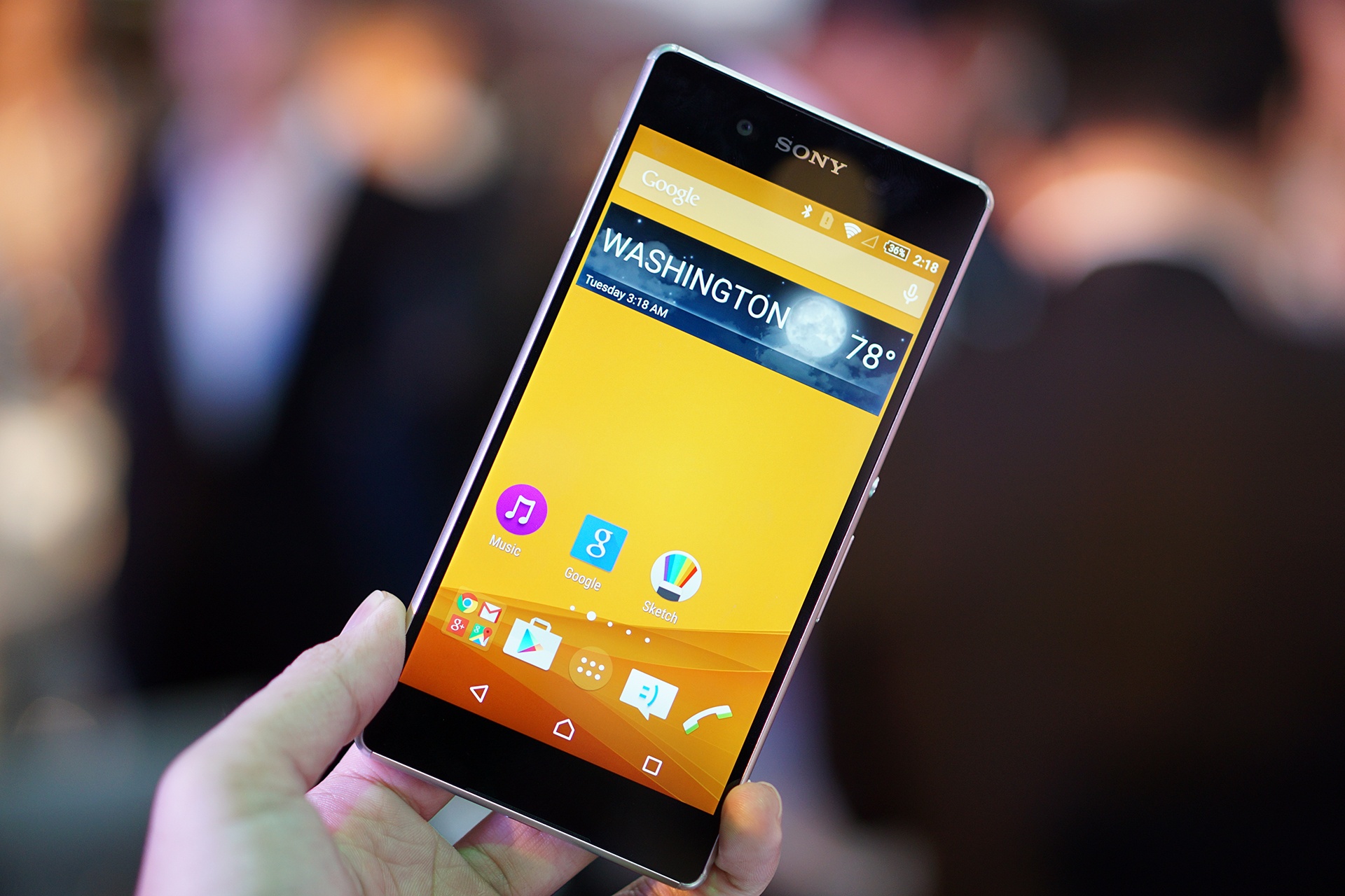 Can canh Sony Xperia Z3+ vua ra mat o VN hinh anh