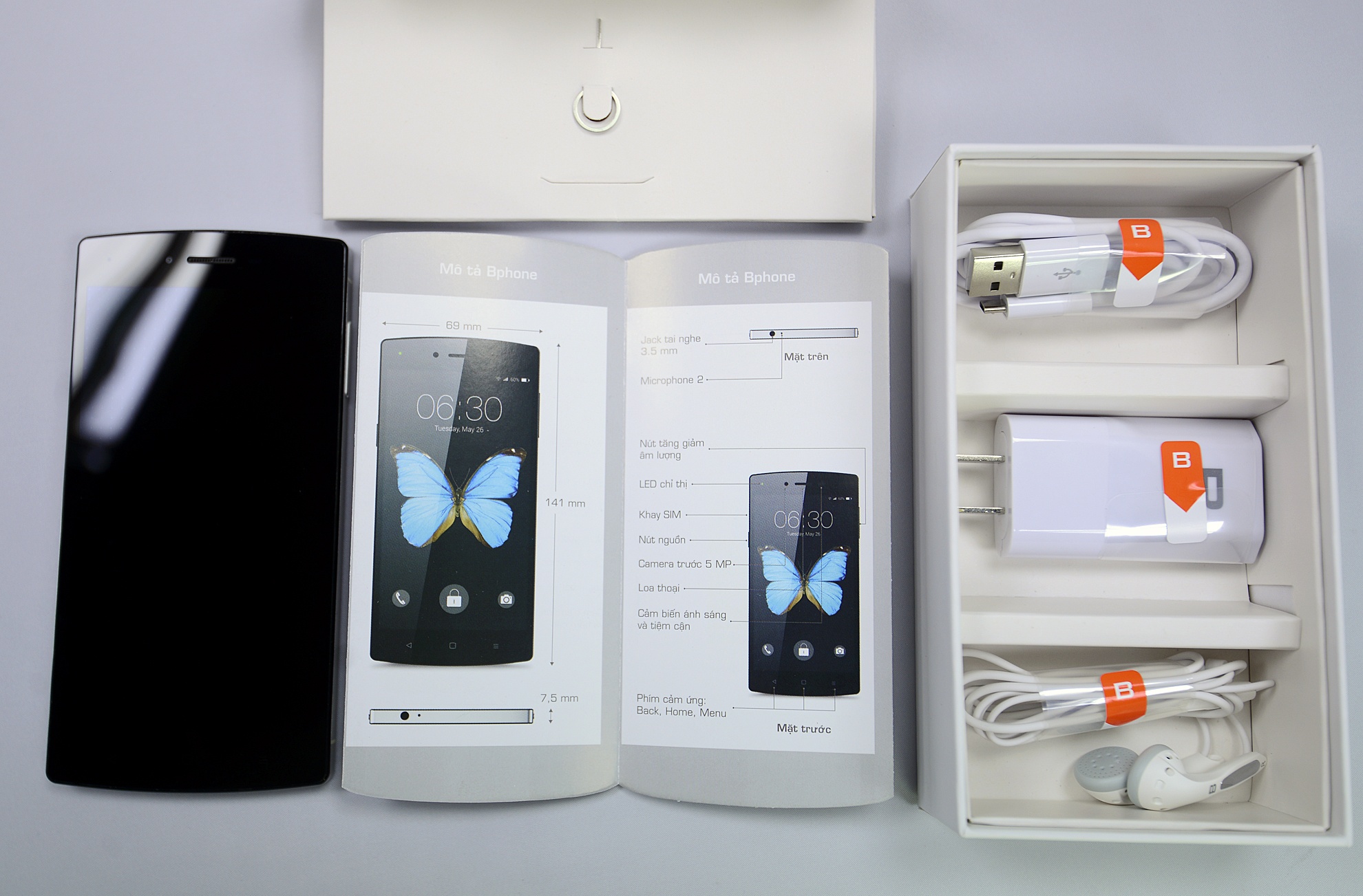 Trai nghiem nhanh Bphone: Man hinh dep, camera te hinh anh