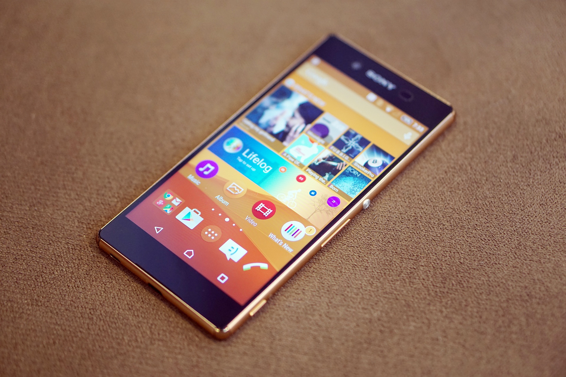 Mo hop Xperia Z3+ ban dac biet kem bao da, sac nhanh o VN hinh anh