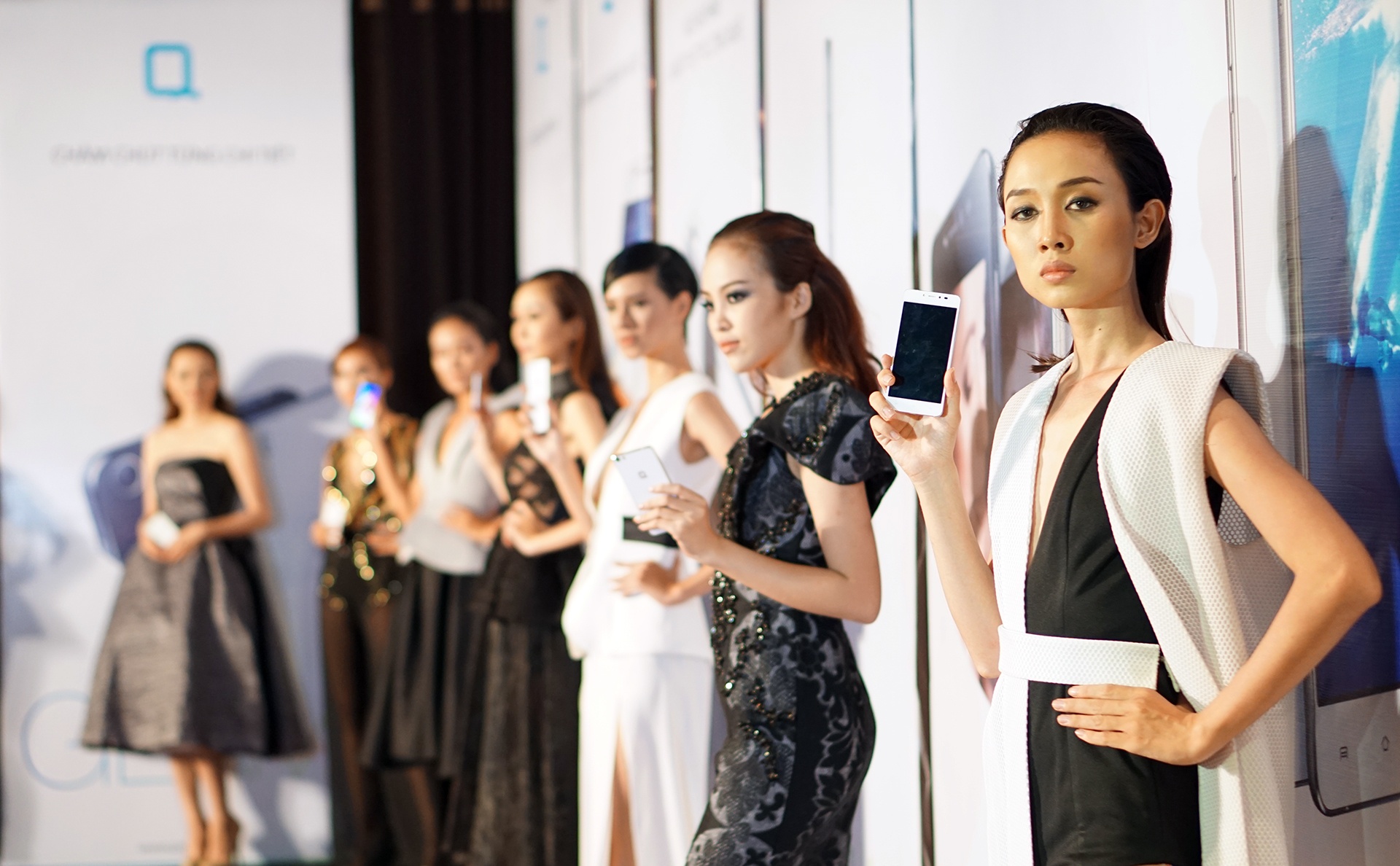 Video toan canh su kien ra mat Q Glam hinh anh