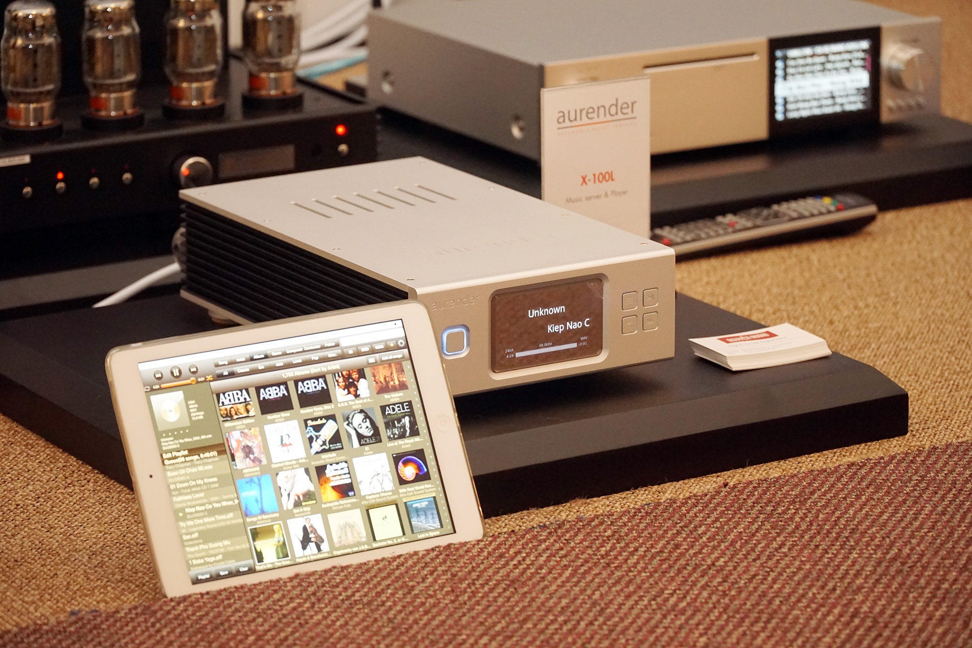 Trinh dien nhac so va phu kien audio tai Sai Gon hinh anh