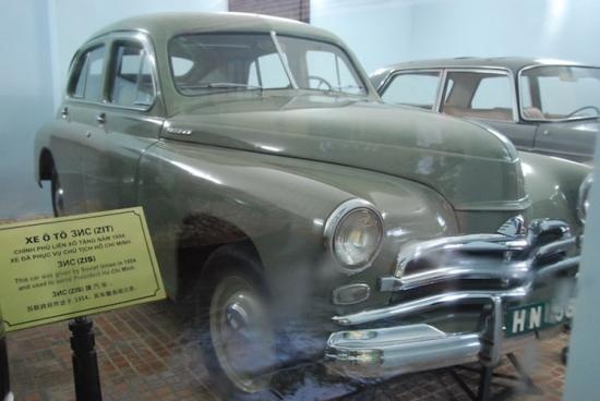 Nhung xe gan bo voi Chu tich Ho Chi Minh hinh anh