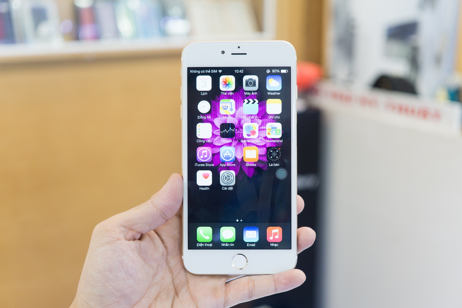 iPhone 6 Plus nhai co cam bien van tay, gia 3,9 trieu o VN hinh anh