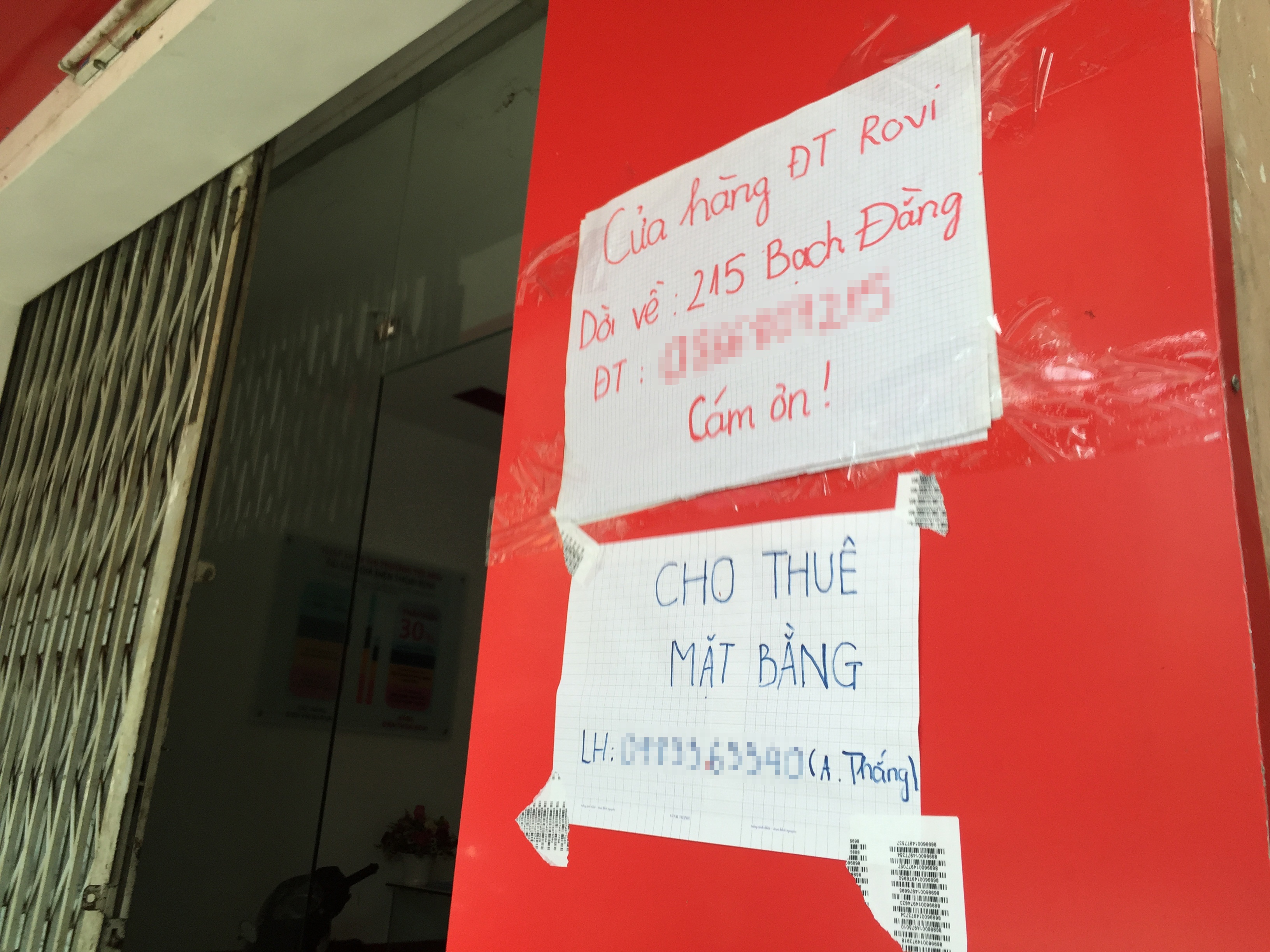 Bảng thông báo tại một chi nhánh của Rovi ở quận 10, TP HCM.  