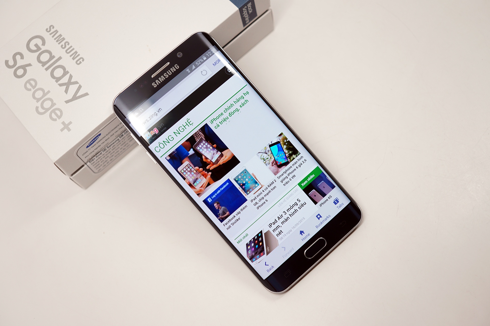 Mo hop Galaxy S6 edge+ chinh hang vua len ke o VN hinh anh