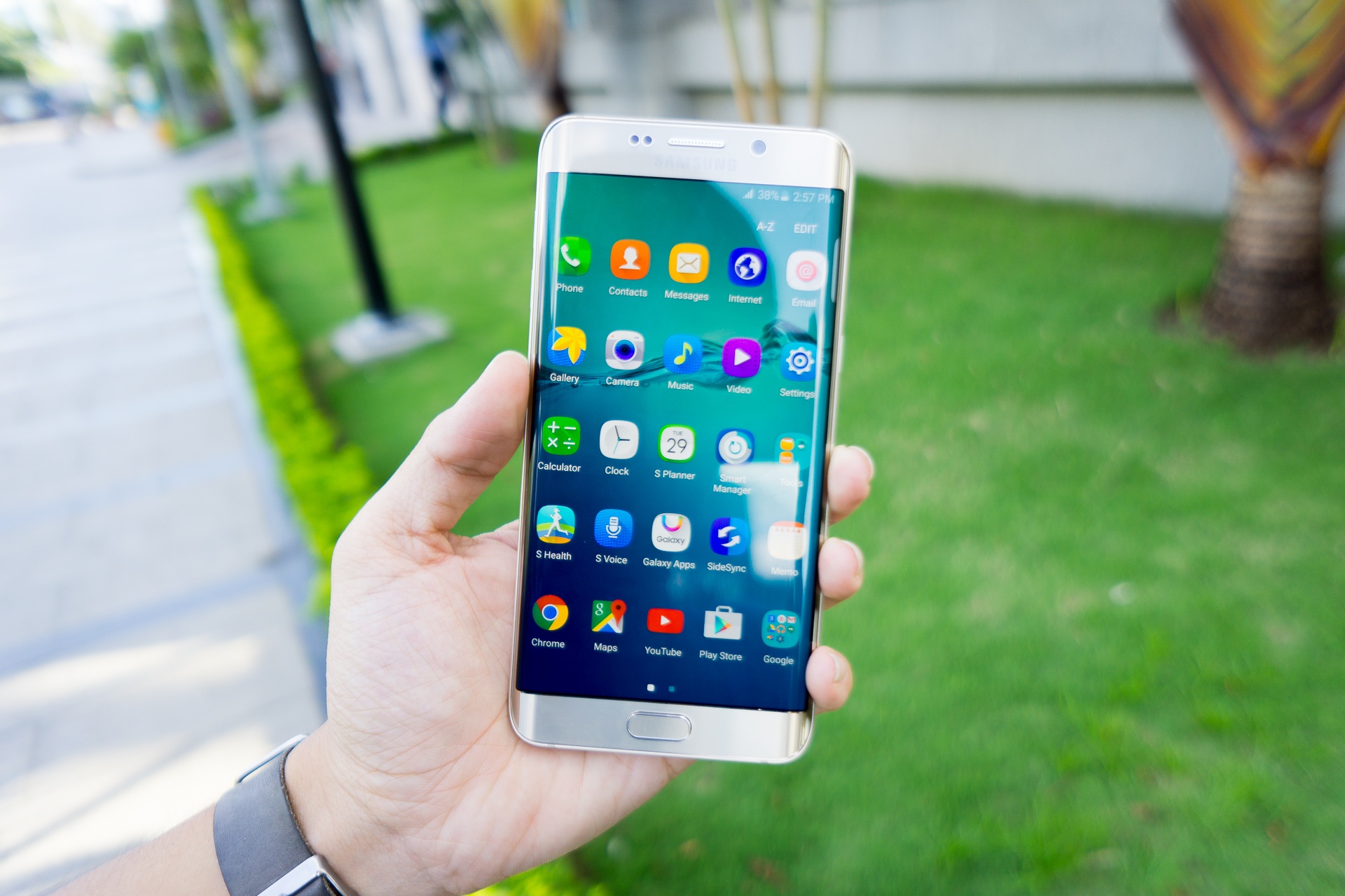 Danh gia Galaxy S6 Edge+: Smartphone man hinh lon dang dung hinh anh