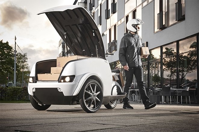 Xe ga co cop khung hon Mercedes E-Class hinh anh