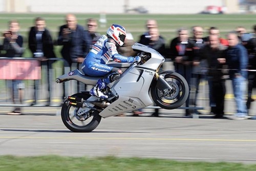 Siêu môtô Suter MMX 500 bất ngờ 'hiện nguyên hình' - ảnh 5