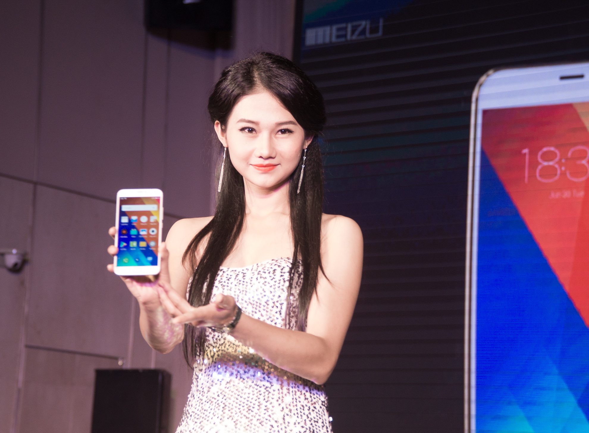 Meizu den Viet Nam voi loat san pham moi hinh anh