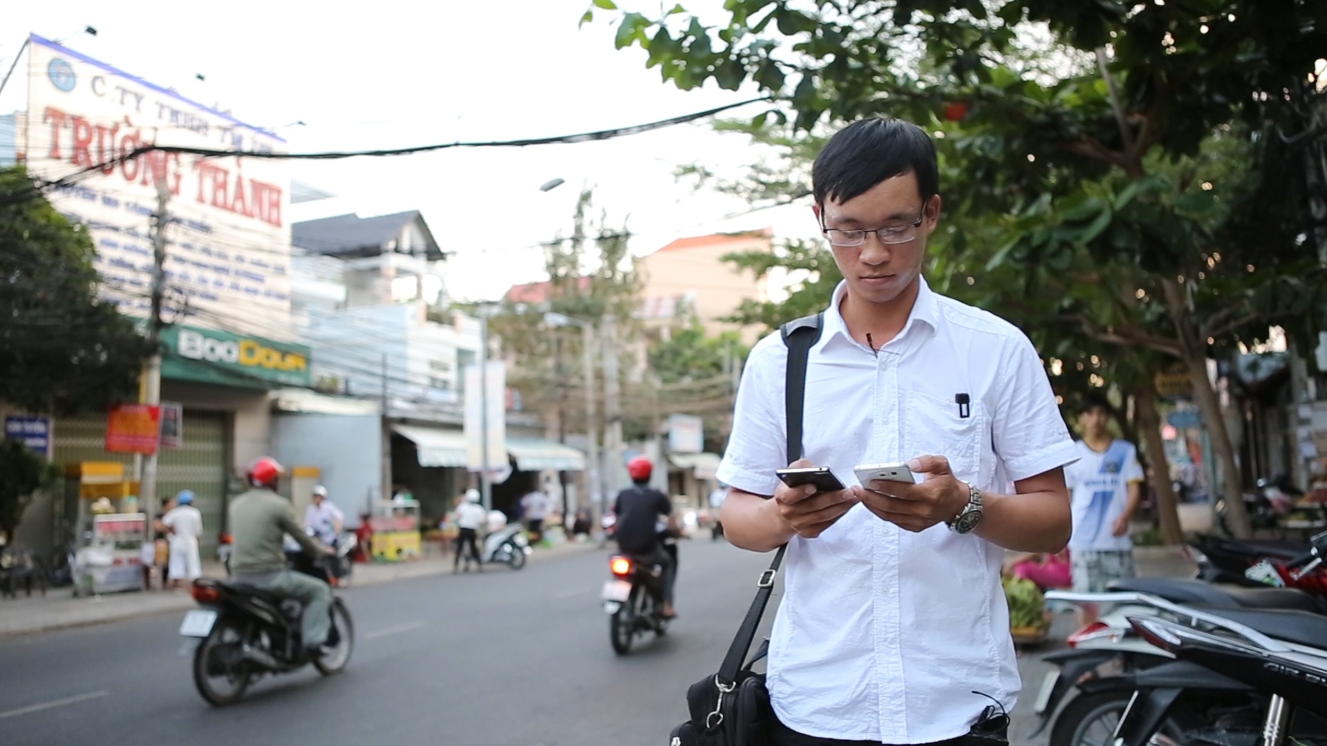 Nguoi dung 4G: 'Gia cuoc phu hop se bo 3G' hinh anh