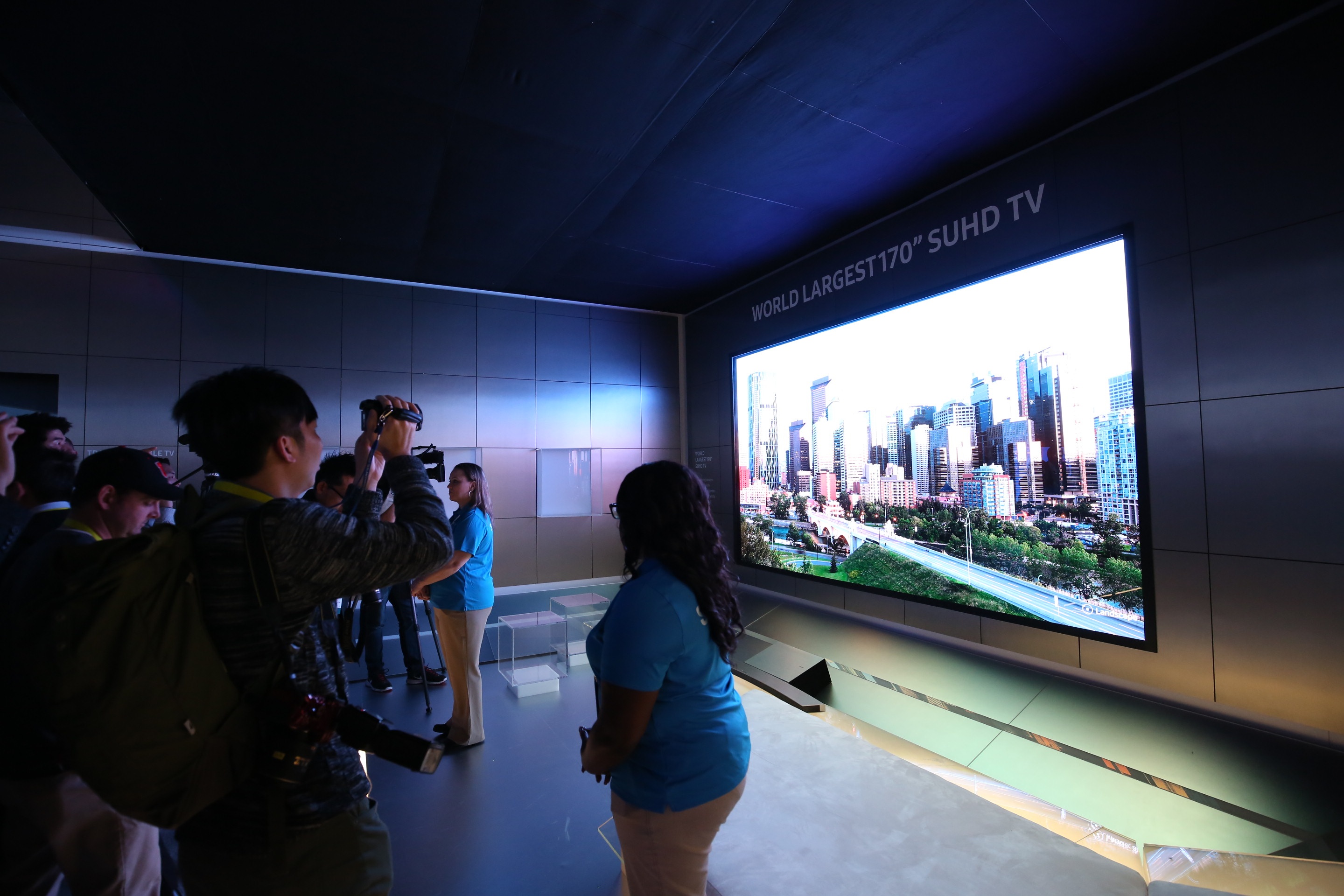 TV co kha nang bien hinh hinh anh