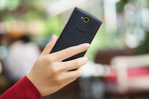 Phat hien ma doc trong smartphone gia re cua Philips hinh anh