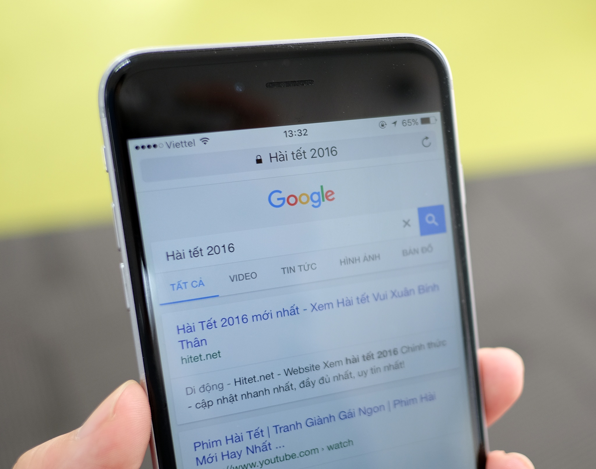 Nguoi Viet quan tam phim hai nhat dip Tet hinh anh