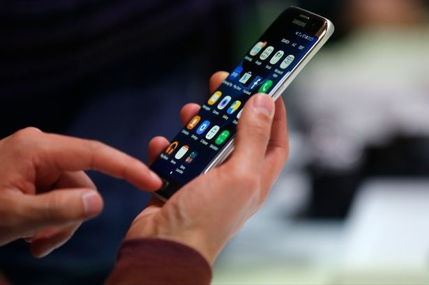 Galaxy S7 - tien phong thiet ke smartphone hinh anh