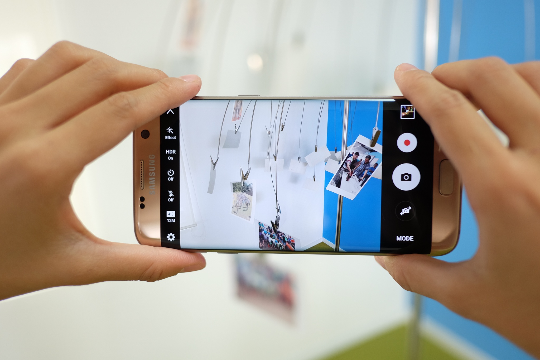 Danh gia Samsung Galaxy S7 Edge anh 4