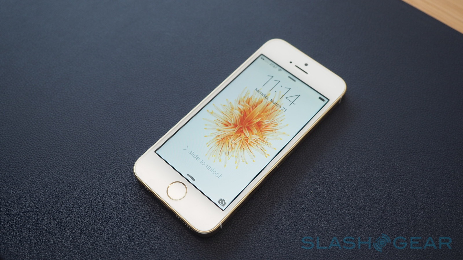 iPhone SE ra mắt ảnh 2 iPhone SE ra mat anh 2