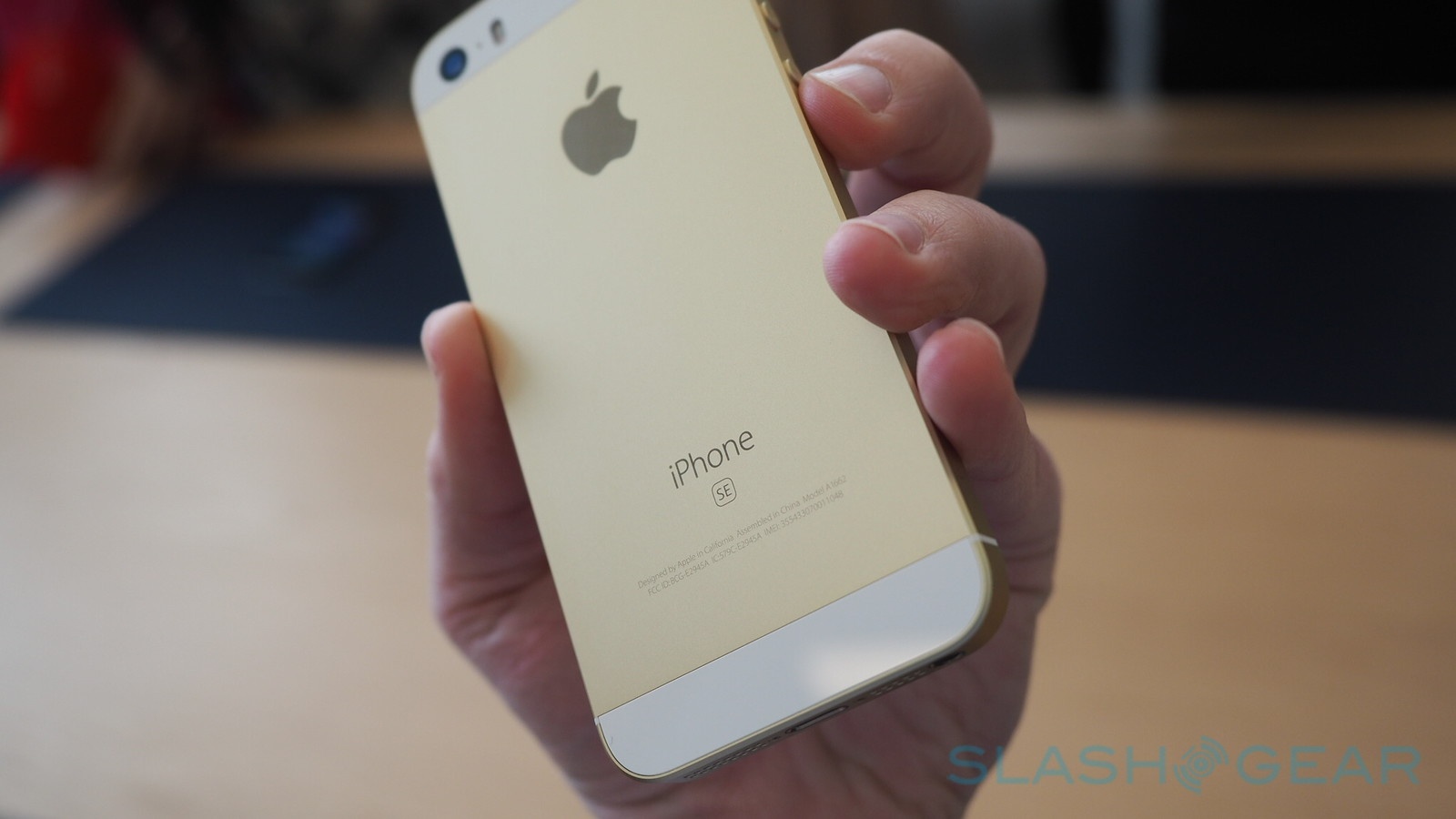 iPhone SE ra mắt ảnh 4 iPhone SE ra mat anh 4