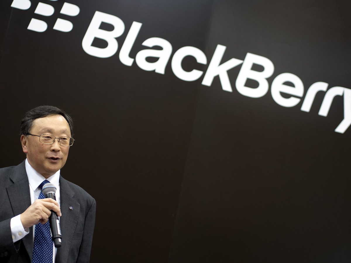 BlackBerry he lo viec ngung san xuat dien thoai hinh anh