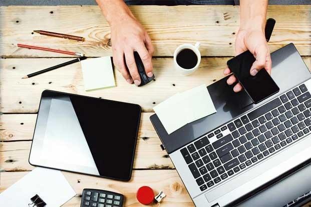 Infographic: Cac thoi quen cua dan sanh cong nghe hinh anh