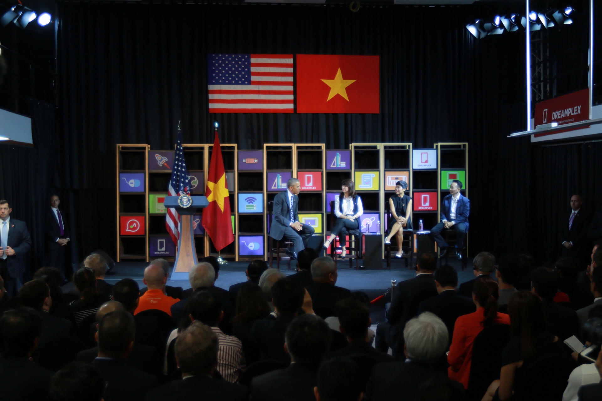 doan phuc vu Obama anh 2