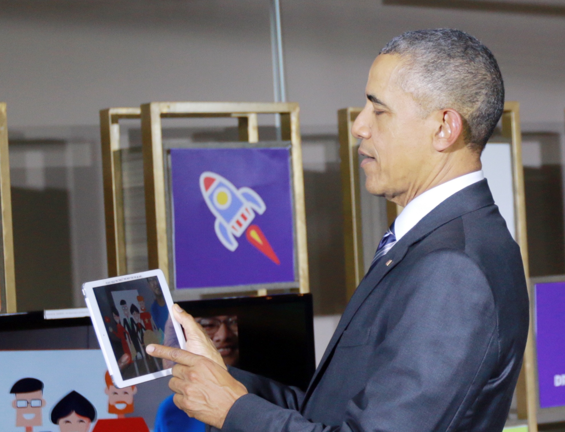 Ke chuyen banh mi Sai Gon bang cong nghe tuong tac ao hinh anh