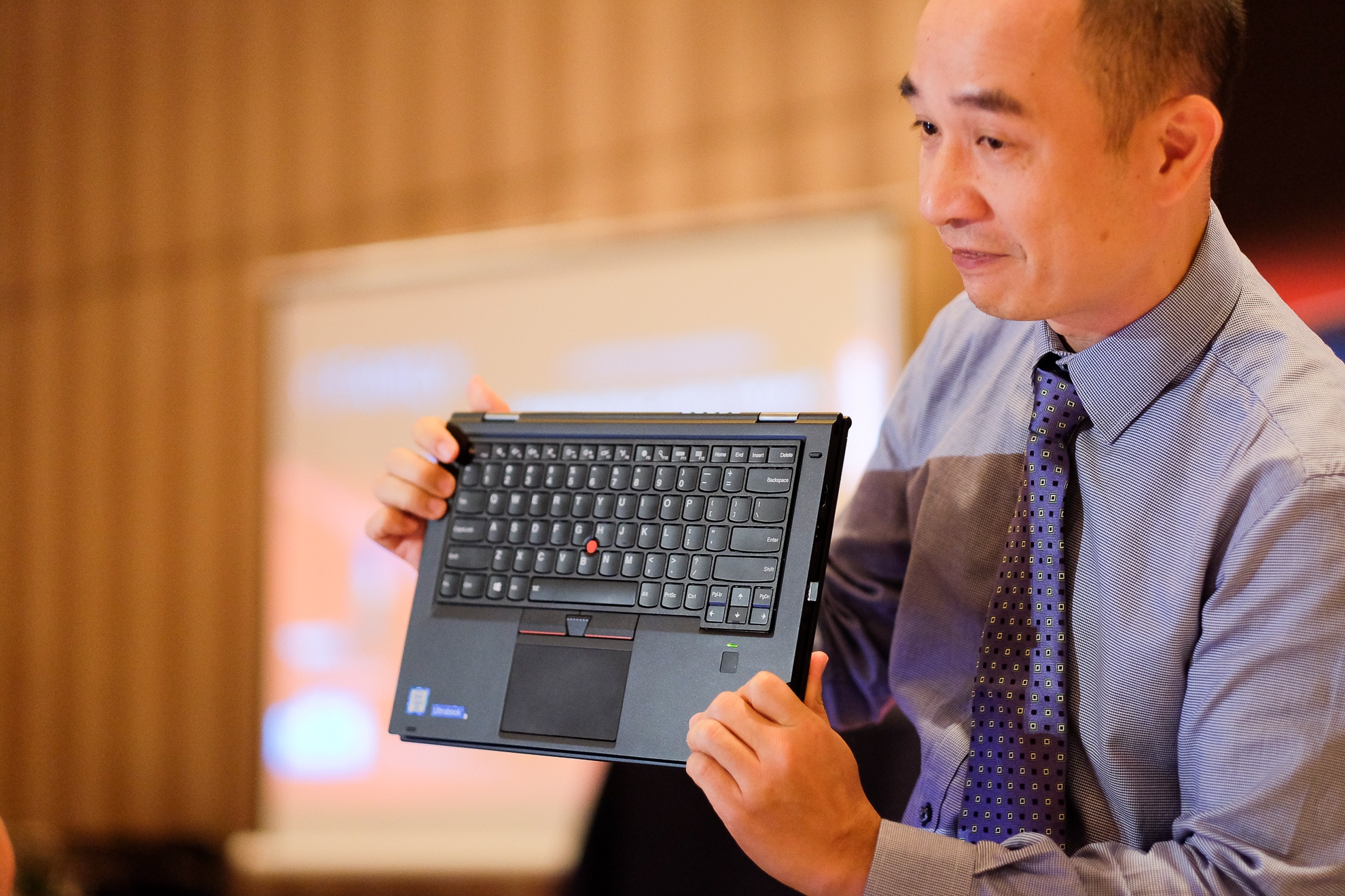 Lenovo ra mat ThinkPad X1 anh 7