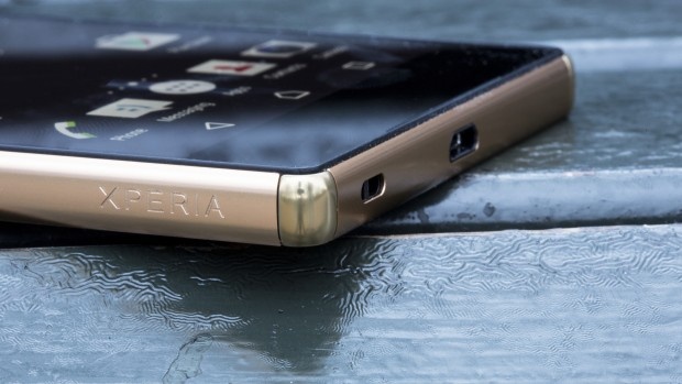 Sony Xperia Z5 Premium giam 2 trieu dong hinh anh