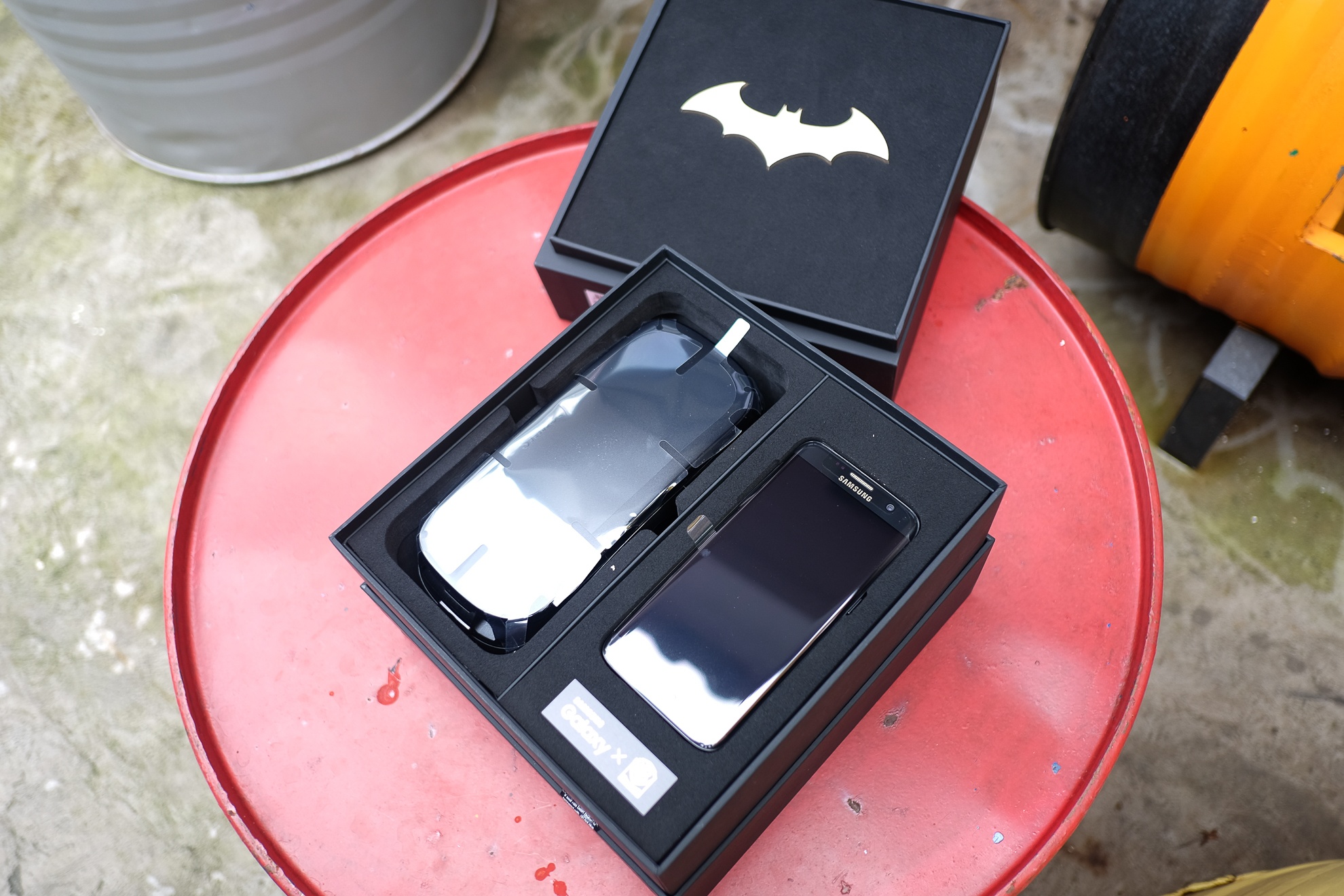 Galaxy S7 edge Injustice Batman chính hãng ảnh 3 Galaxy S7 edge Injustice Batman chinh hang anh 3