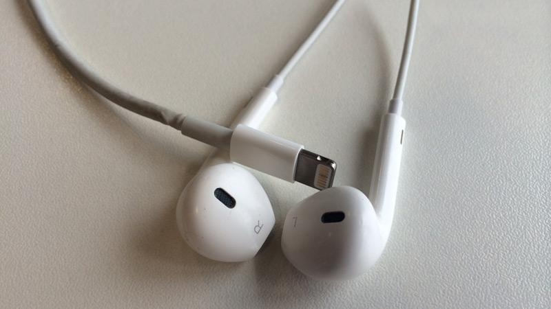 Tai nghe dung Lightning cua iPhone 7 co gi khac? hinh anh