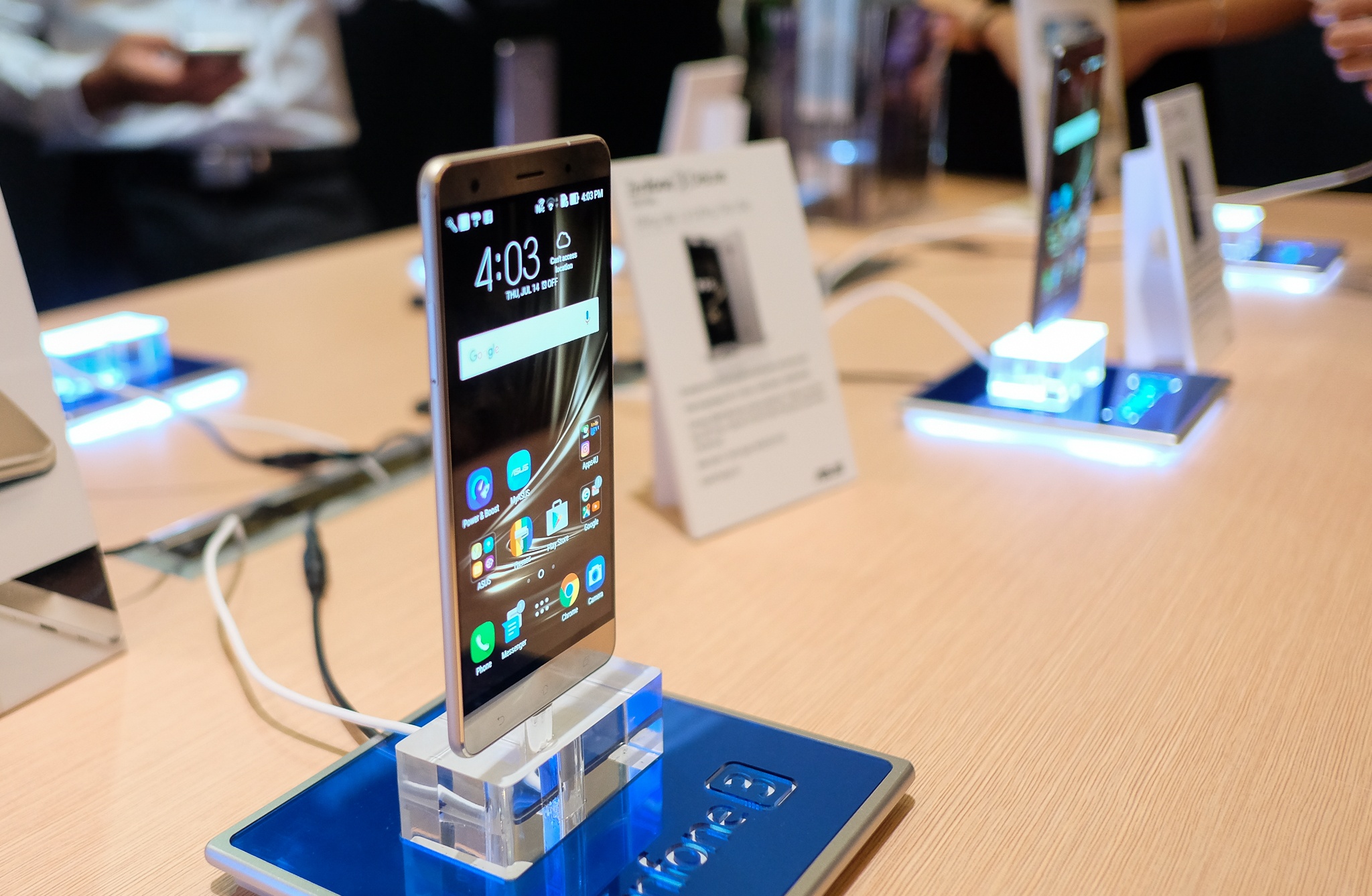 Anh Zenfone3 Deluxe anh 12