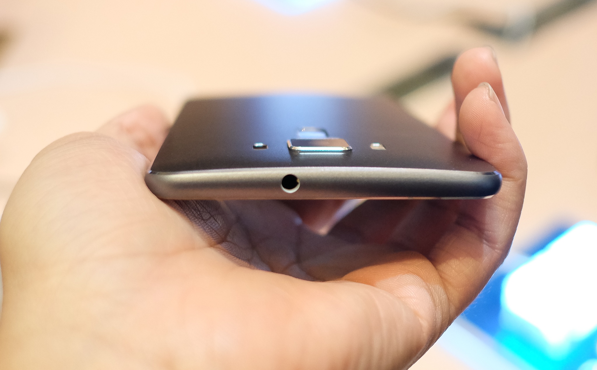 Anh Zenfone3 Deluxe anh 6