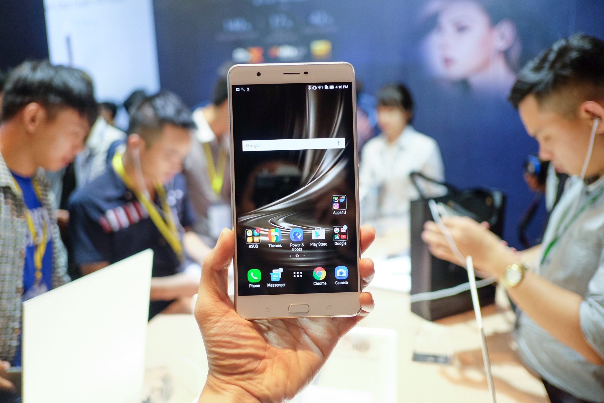 Anh thuc te Zenfone 3 Ultra anh 1