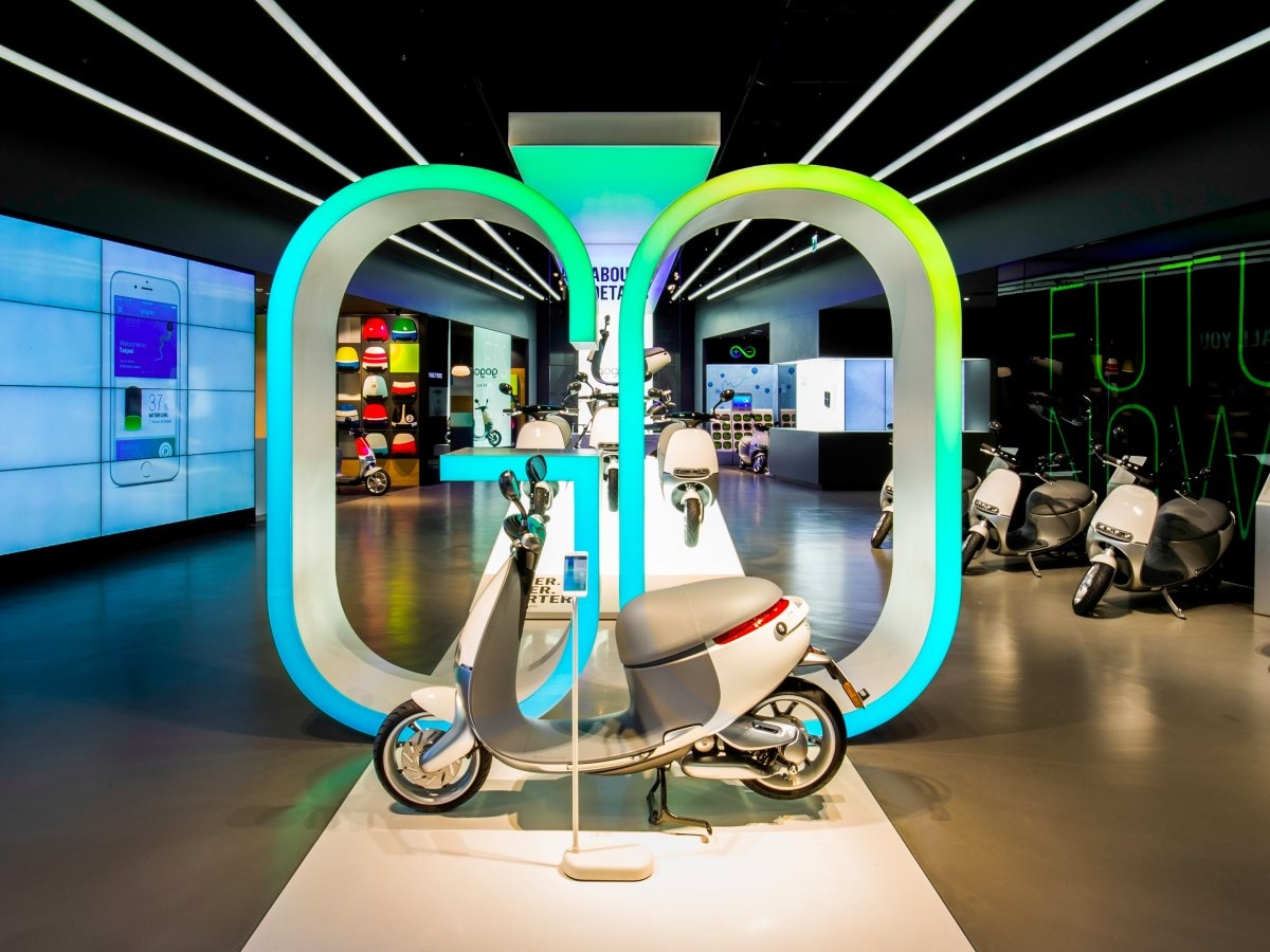 xe may dien thong minh dau tien anh 11