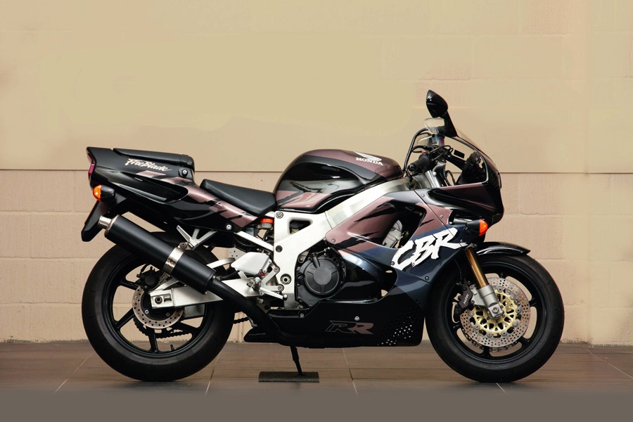 Nhung mau xe may huyen thoai cua Honda anh 7