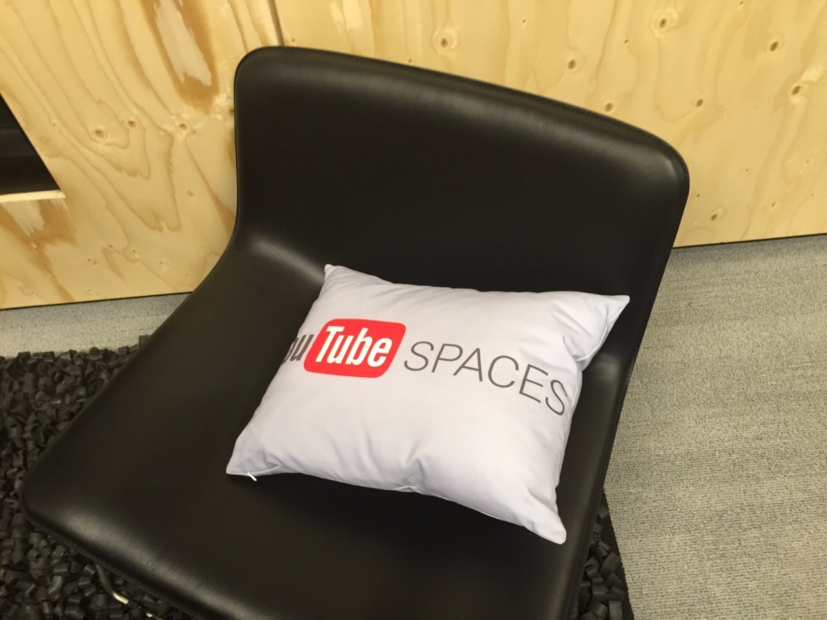 Van phong YouTube Space anh 11