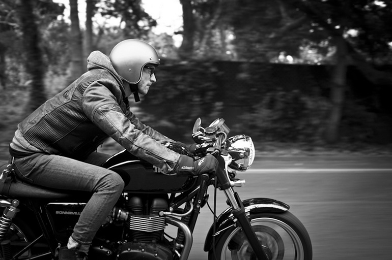 sai lầm khi lái xe của người trẻ ảnh 1 sai lam khi lai xe cua nguoi tre anh 1