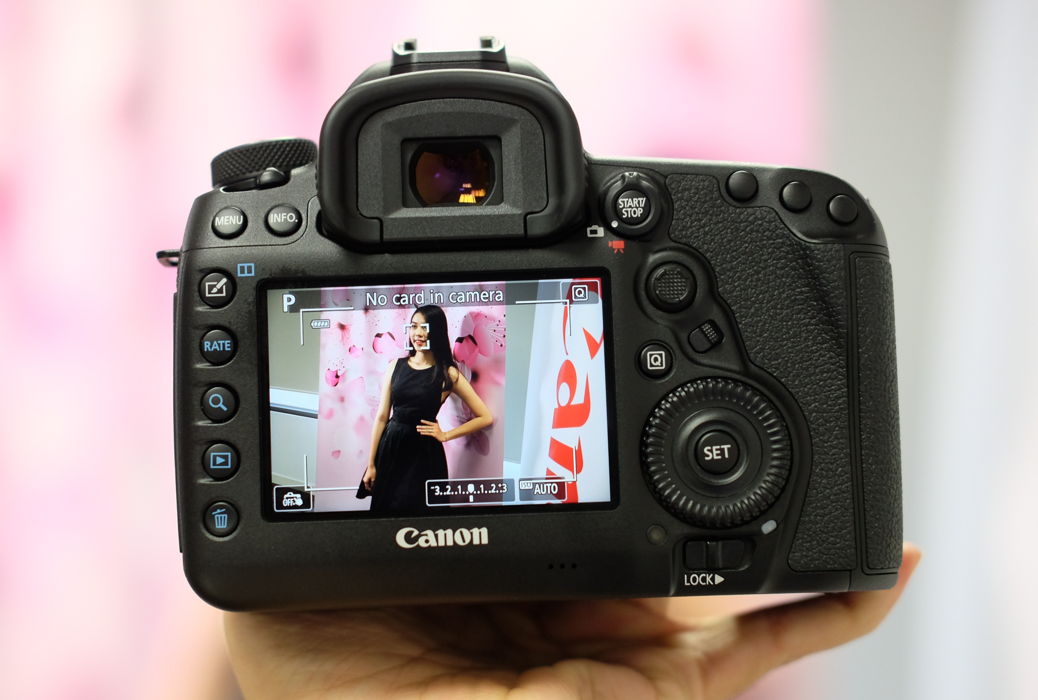 Canon 5D Mark IV o Viet Nam anh 3