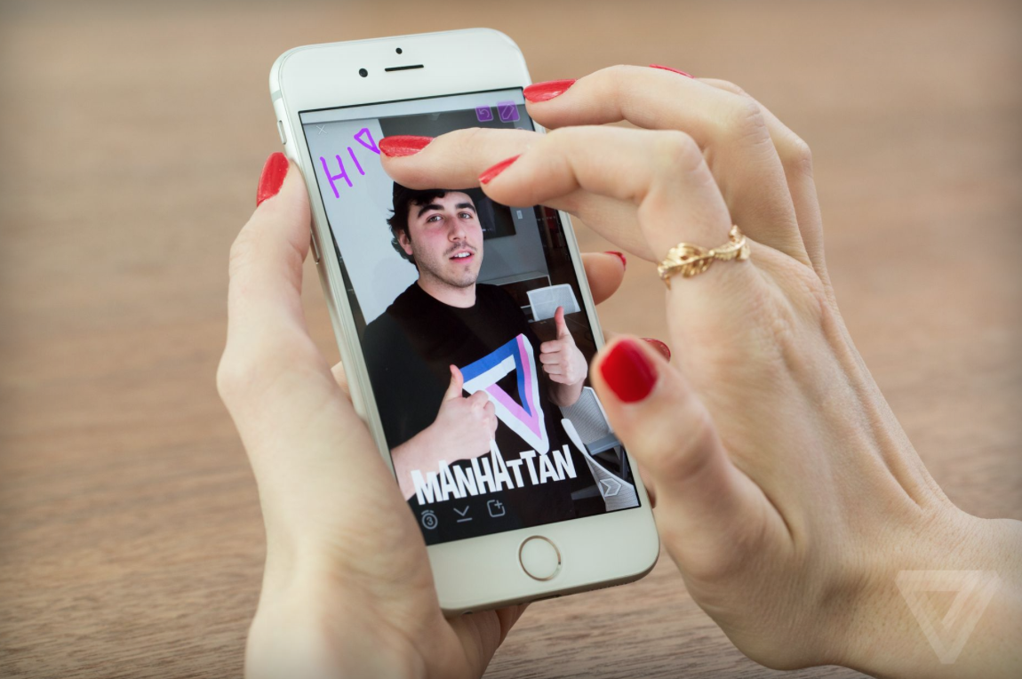Apple se co Snapchat cua rieng minh hinh anh